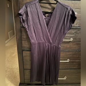 Babaton Aritzia Stretch 95% Silk Deep V-Neck Short Sleeve Dress